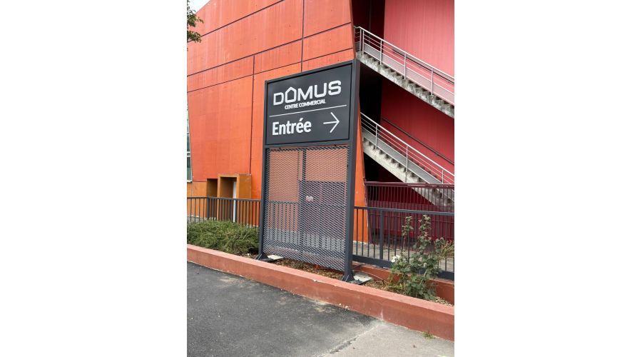 Signalétique XXL au Centre commercial Domus