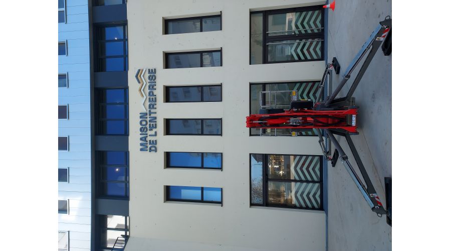 ENSEIGNE MAISON DE L'ENTREPRISE
