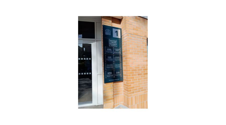 Signalétique patrimoniale sur-mesure -  Espace Oberthur