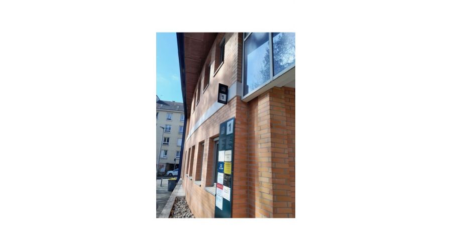Signalétique patrimoniale sur-mesure -  Espace Oberthur