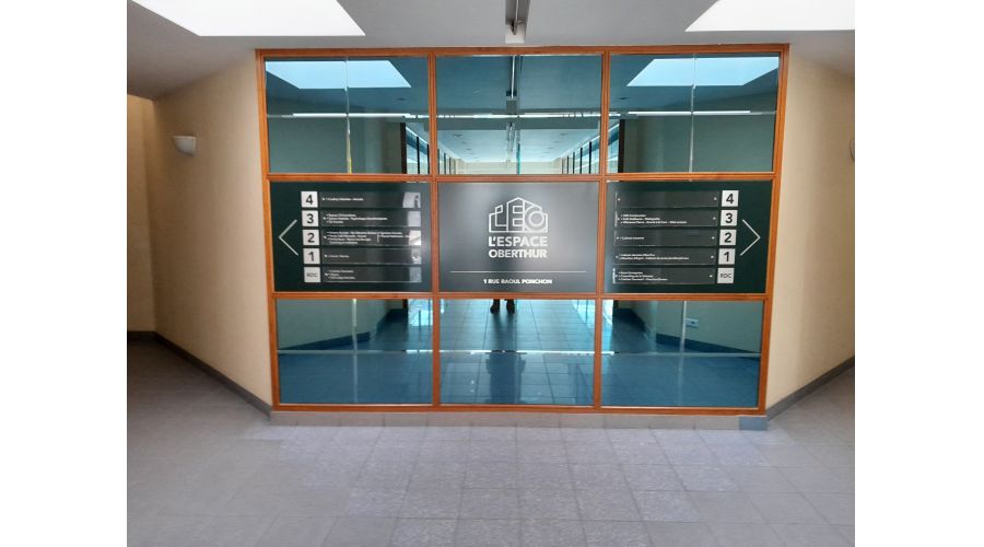 Signalétique patrimoniale sur-mesure -  Espace Oberthur