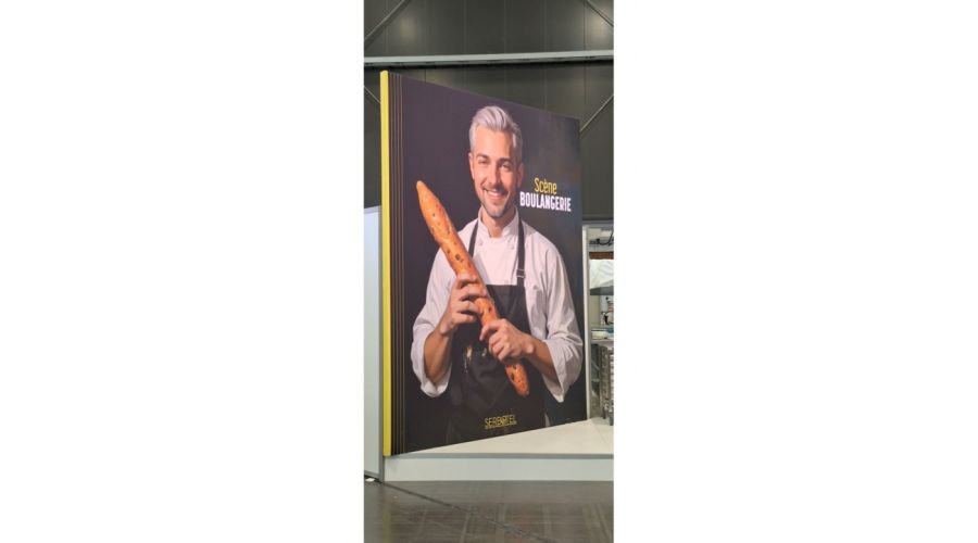 Salon Serbotel - une signalétique éco-responsable