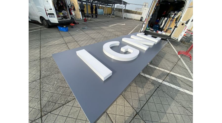 Signalétique XXL au Centre commercial Domus