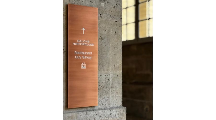 Signalétique des cours intérieures de la Monnaie de Paris