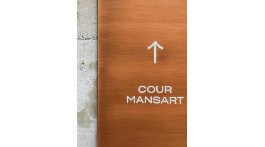Signalétique des cours intérieures de la Monnaie de Paris