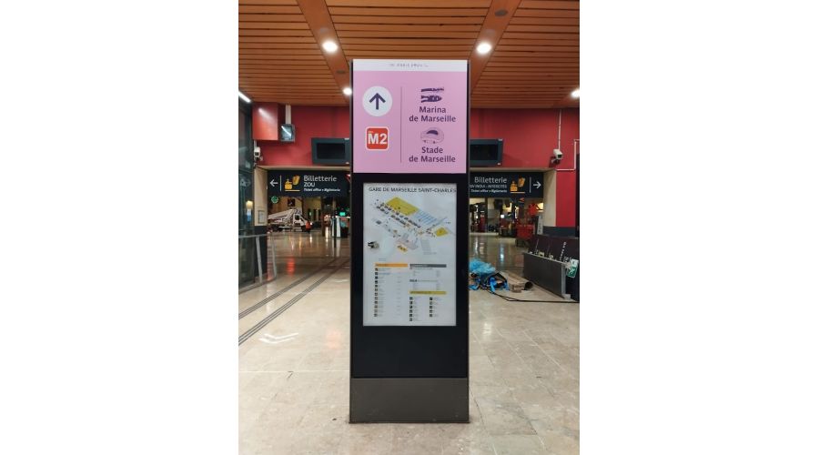 Signalétique des gares SNCF pour les JO 2024 