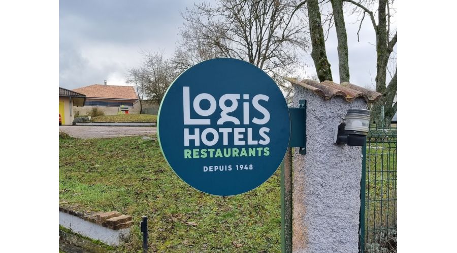 Projet global enseignes Logis Hotels : 1600 sites équipés en 1 an
