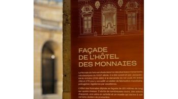 Signalétique des cours intérieures de la Monnaie de Paris