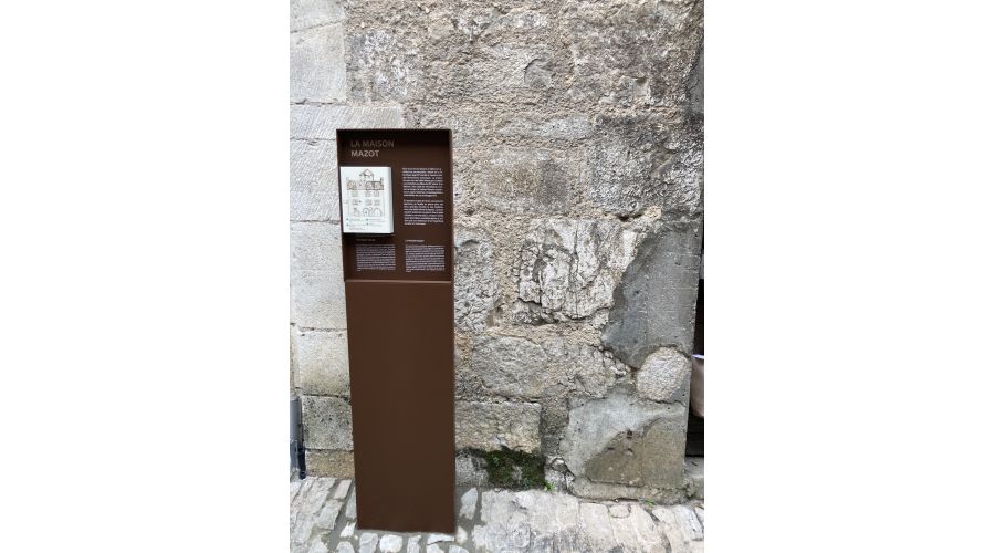 Rocamadour : une signalétique au service d’un lieu sacré et ultra-fréquenté