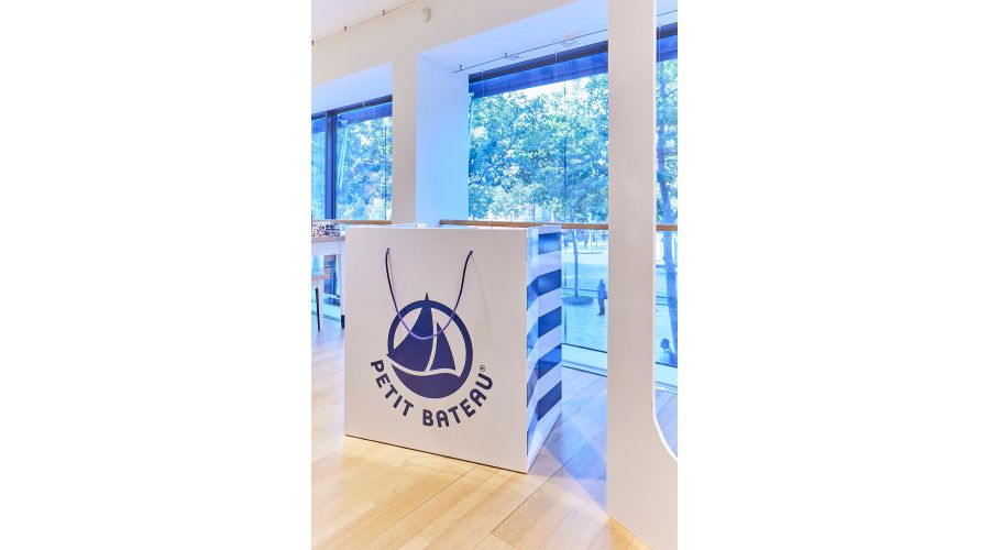 FLAGSHIP PETIT BATEAU