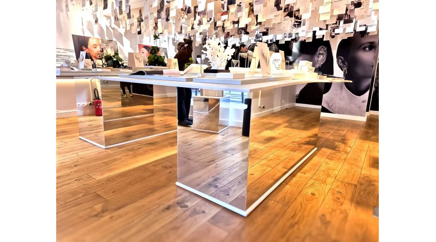 POP-UP Store POHESIA