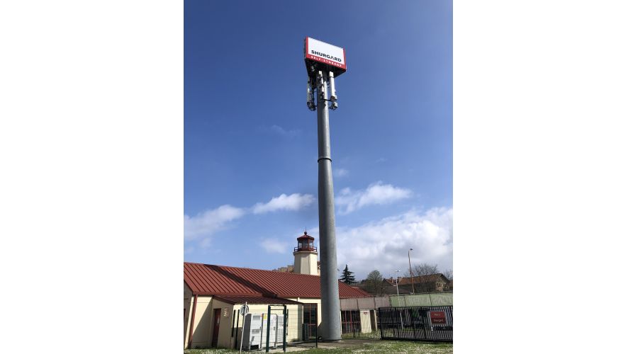 Shurgard totem 28 mètres