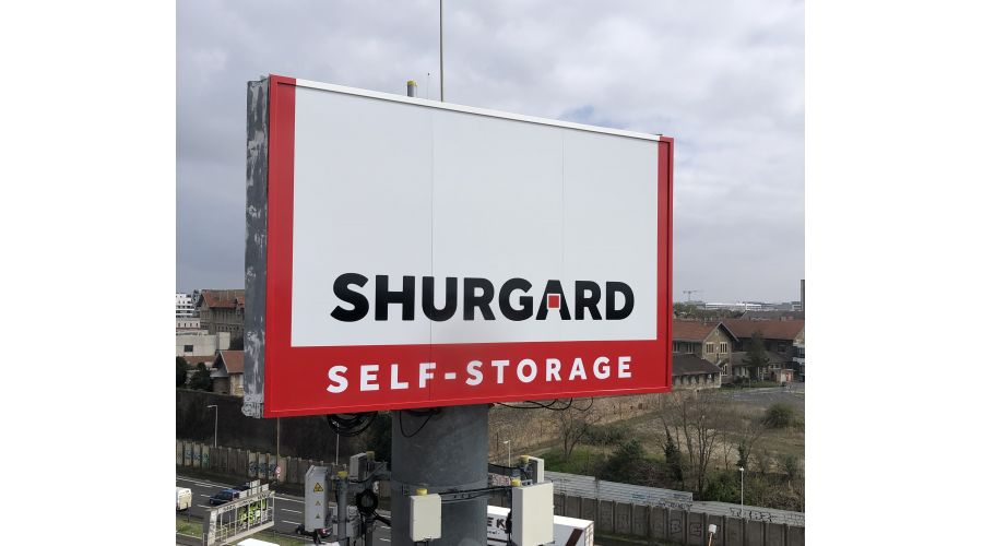 Shurgard totem 28 mètres