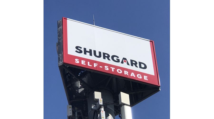 Shurgard totem 28 mètres
