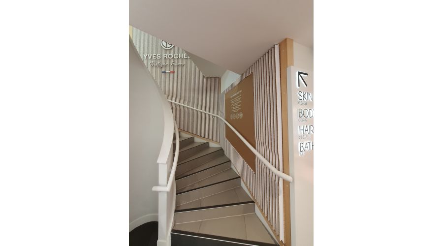 Yves Rocher / Boutique des Champs Élysées
