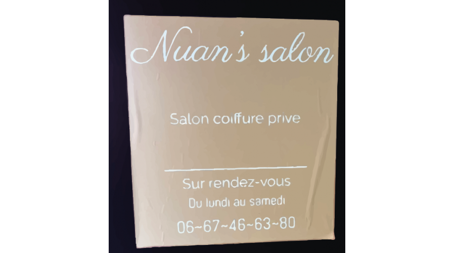 Développement d’une identité visuelle extérieure à travers un dispositif adhésif – Nuan’s Salon