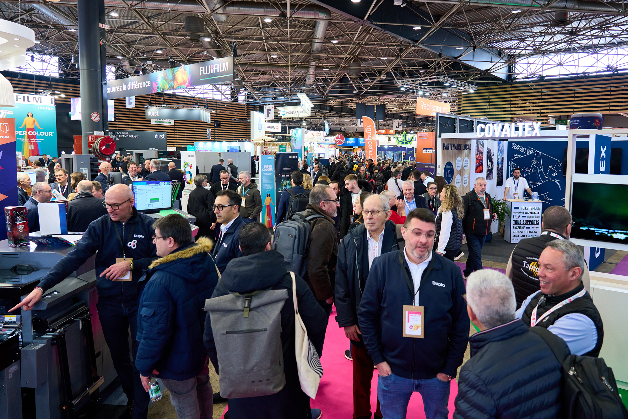 Prise de vue de visiteurs sur le salon C!Print.